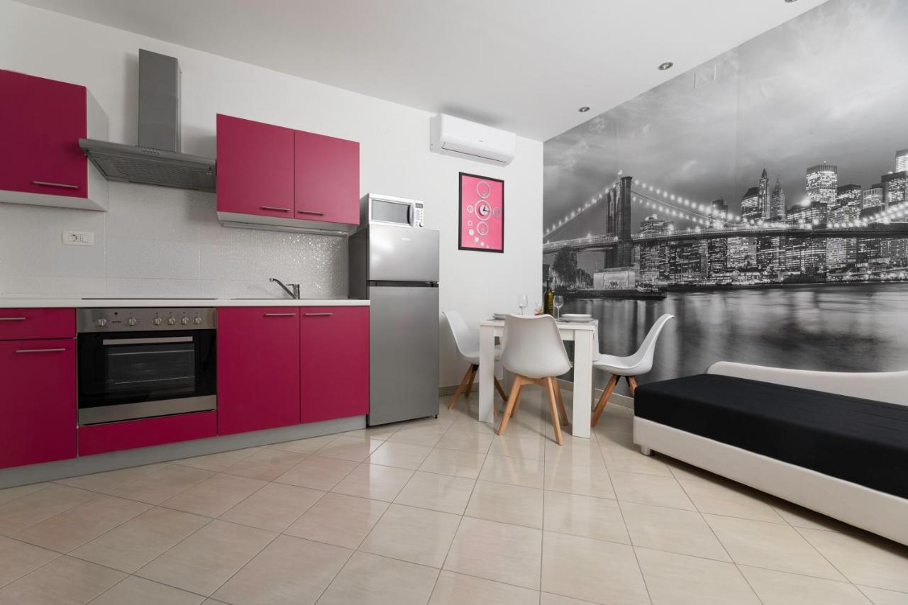 Apartments Jana Salatić エクステリア 写真